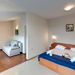 Family Hotel Amon Ra 3*
