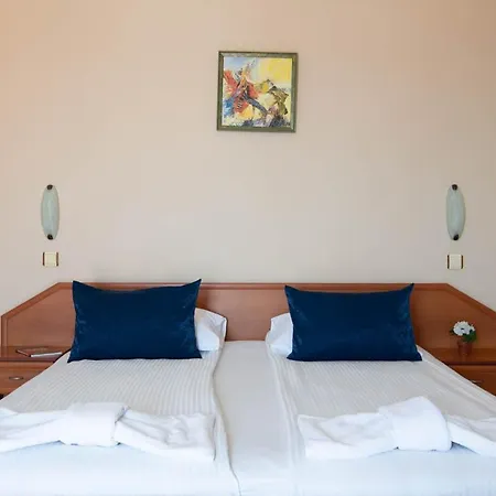 семеен амон ра Hotel 3*