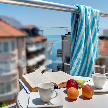 семеен амон ра Hotel