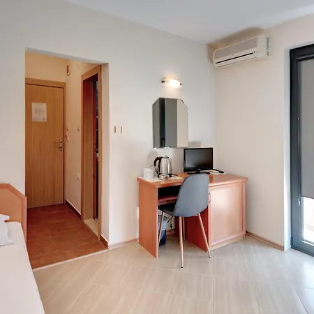 Hotel семеен амон ра