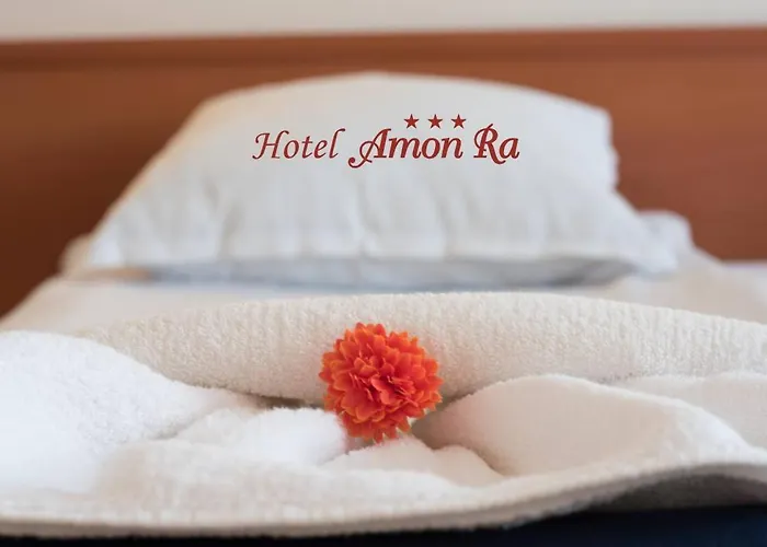 Hotel семеен амон ра 3*