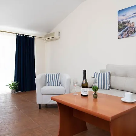 семеен амон ра Hotell 3*